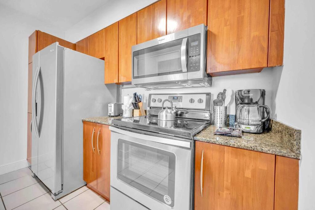 Ocean View 3 Bedrooms In W Parking Apartamento Miami